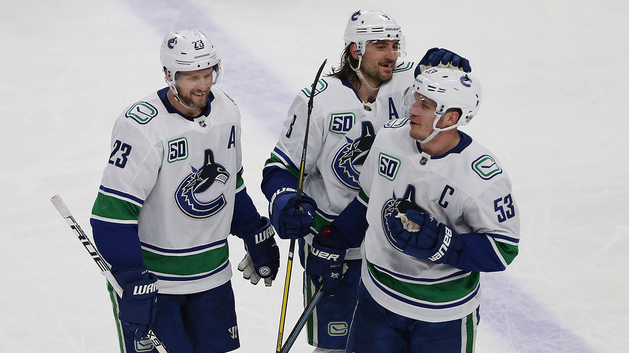 2 for 2. The Canucks' pull-off two bounce back win
