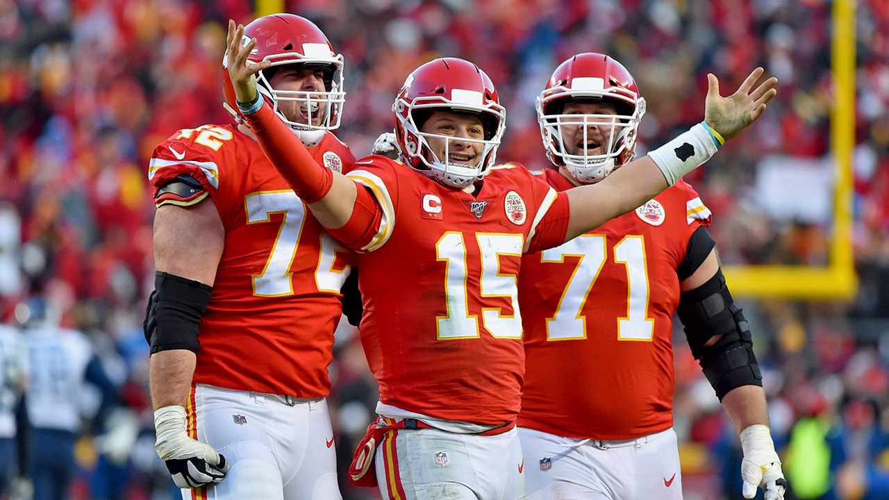 Watch Chiefs' Patrick Mahomes warm up before Super Bowl LV