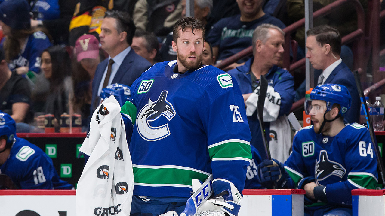 Jacob Markstrom has signed a contract with the Calgary Flames. (Darryl Dyck/CP)