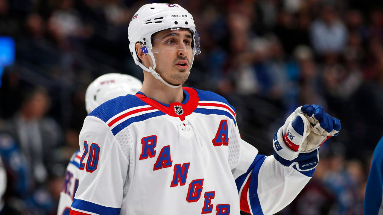 Rangers' Chris Kreider suffers fractured foot vs. 