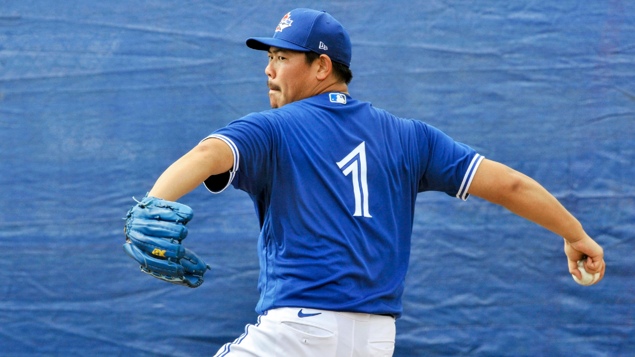 Shun Yamaguchi introduced by Blue Jays