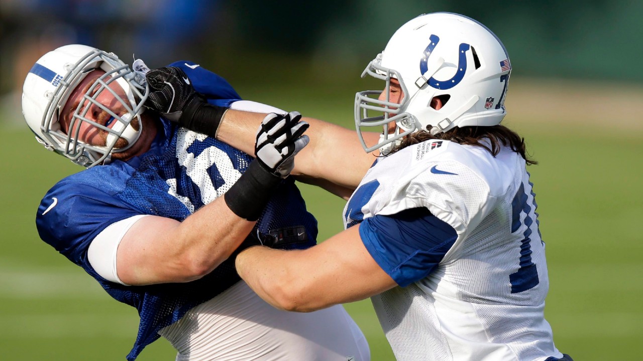 Colts and offensive tackle Anthony Castonzo agree on contract extension