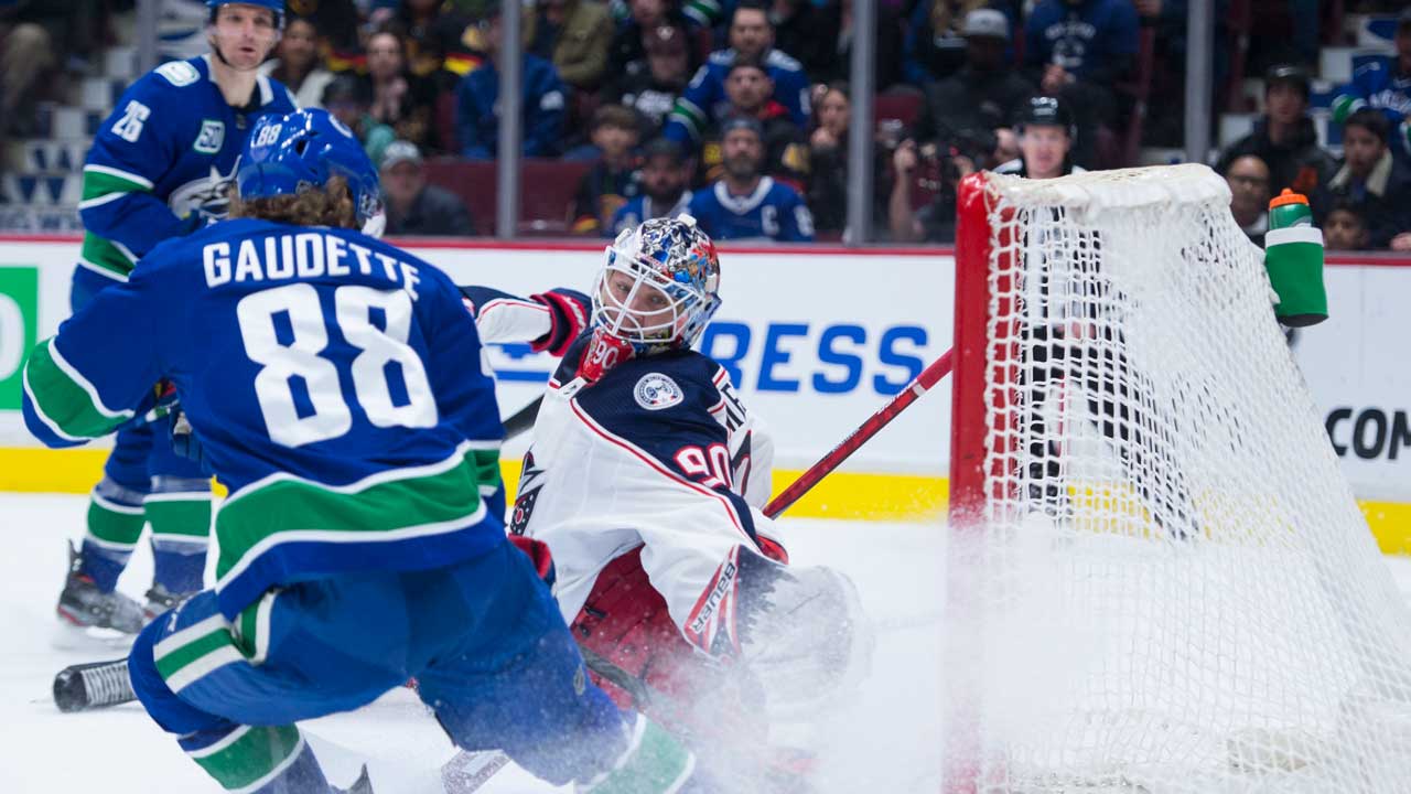 Canucks' passive zone system is starting to hobble