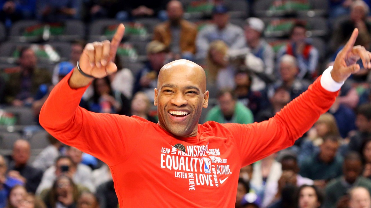 Vince Carter, 43, 'officially' announces retirement from NBA after