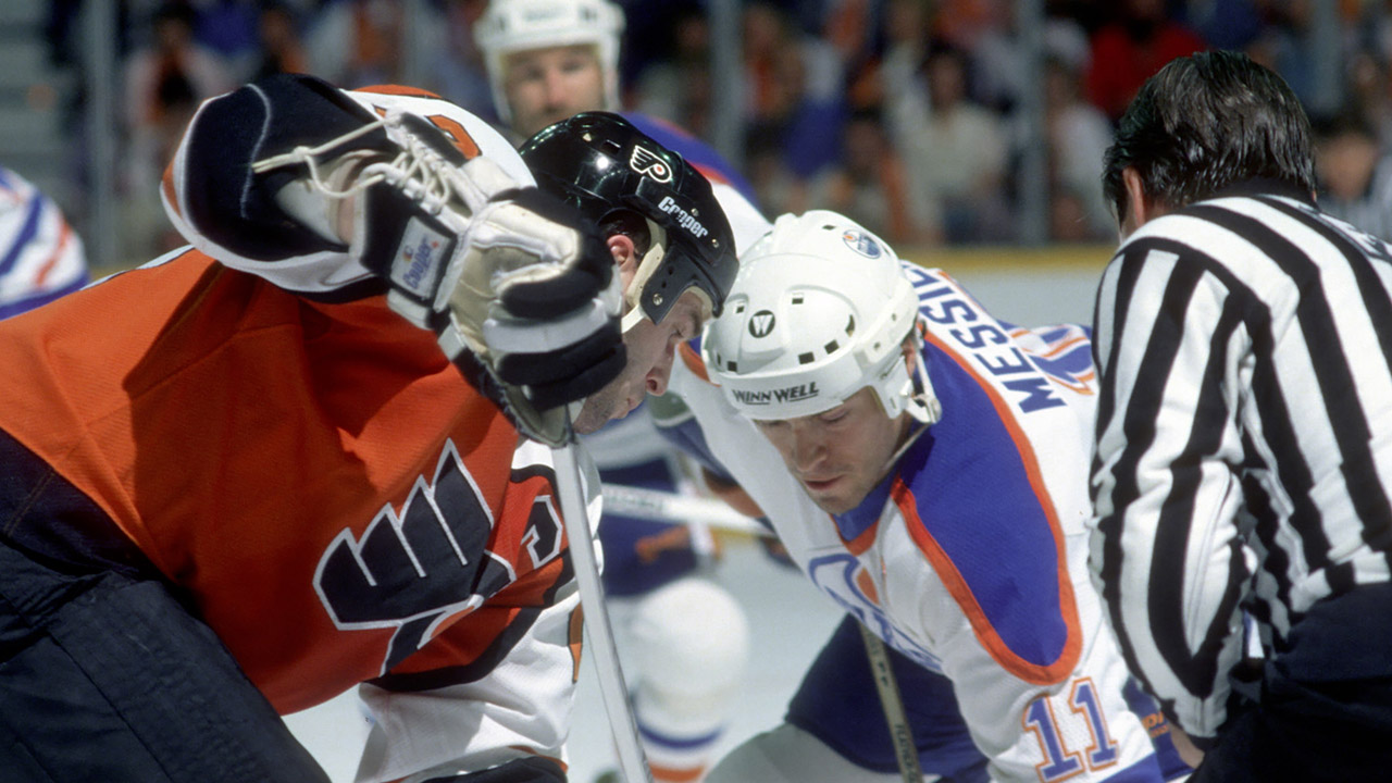 As athletes test golf, hockey Hall of Famer Grant Fuhr content to play his  game