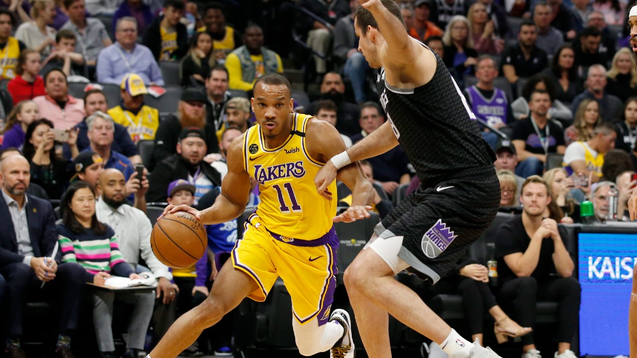 Lakers' Avery Bradley opts out of NBA restart, cites family