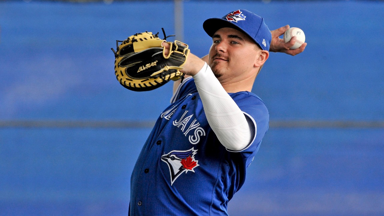 Red Sox gift Blue Jays a win on Reese McGuire's game-ending baserunning  blunder