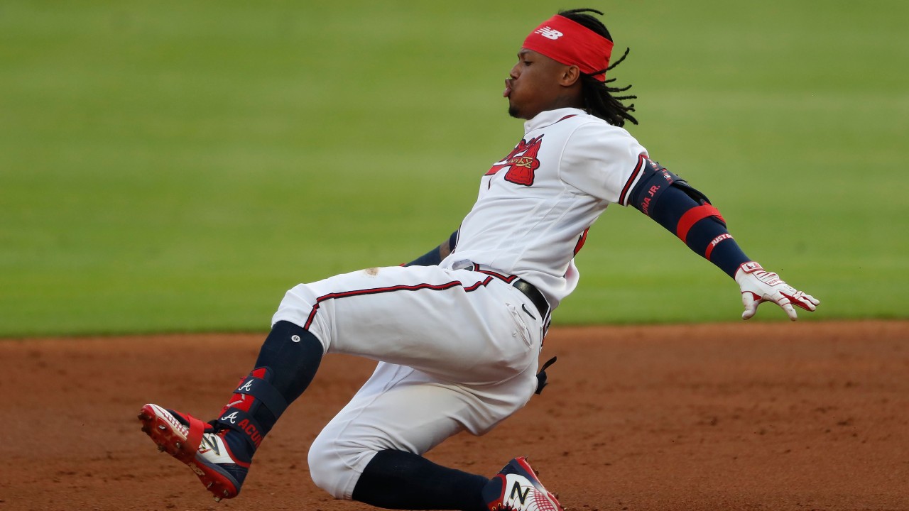 How Ronald Acuna Changed His Swing - Off The Bench