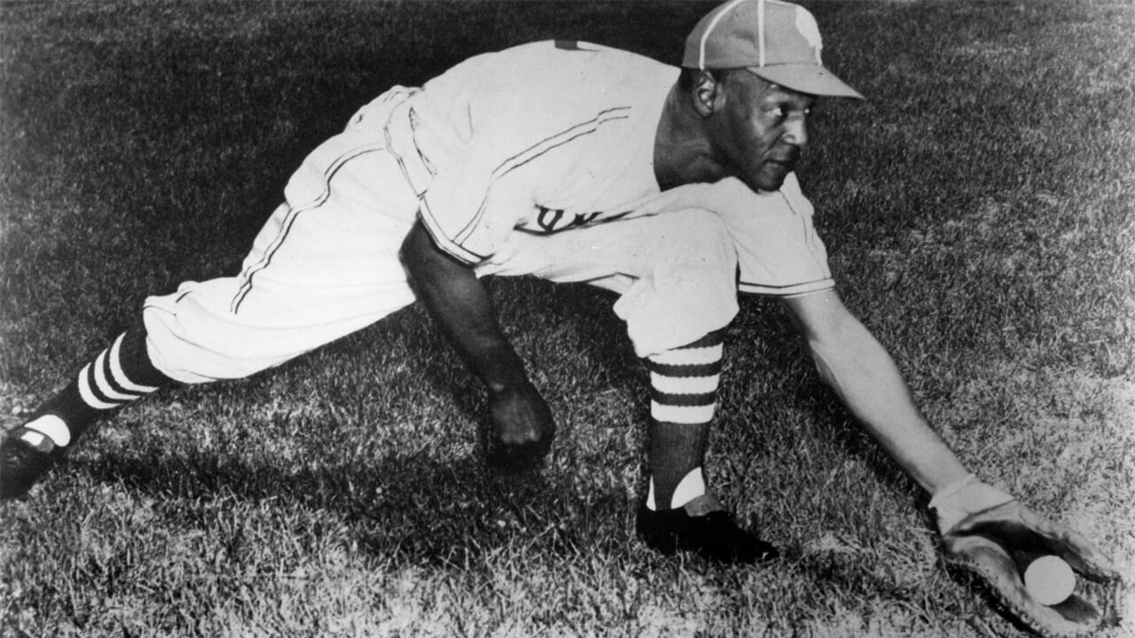 Baseball history comes alive as Astros and Royals pay tribute to the Negro  Leagues with throwback uniforms. Game jerseys and equipment…