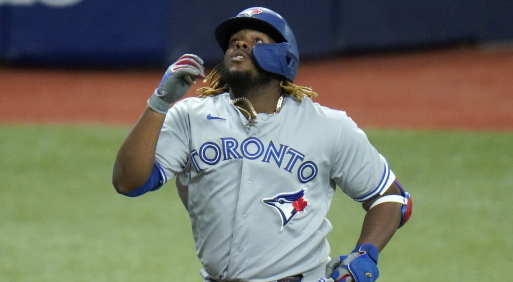 Guerrero Jr. and Jansen each hit 2-run HRs as the Blue Jays beat