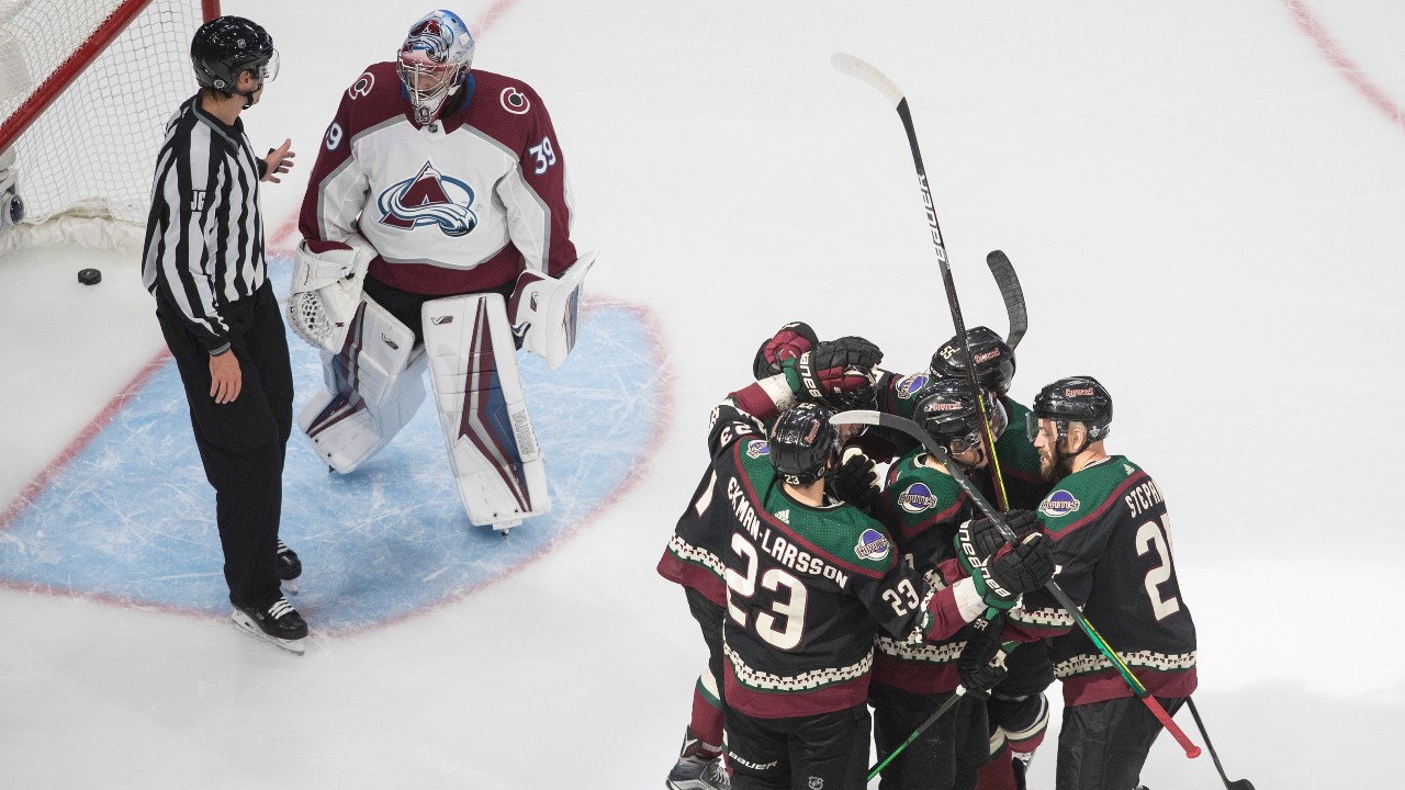 Аризона койотис колорадо эвеланш. Colorado Avalanche 1st line. Legend Аризона. Колорадо Baltic. Что такое Энфорсер Аризона.