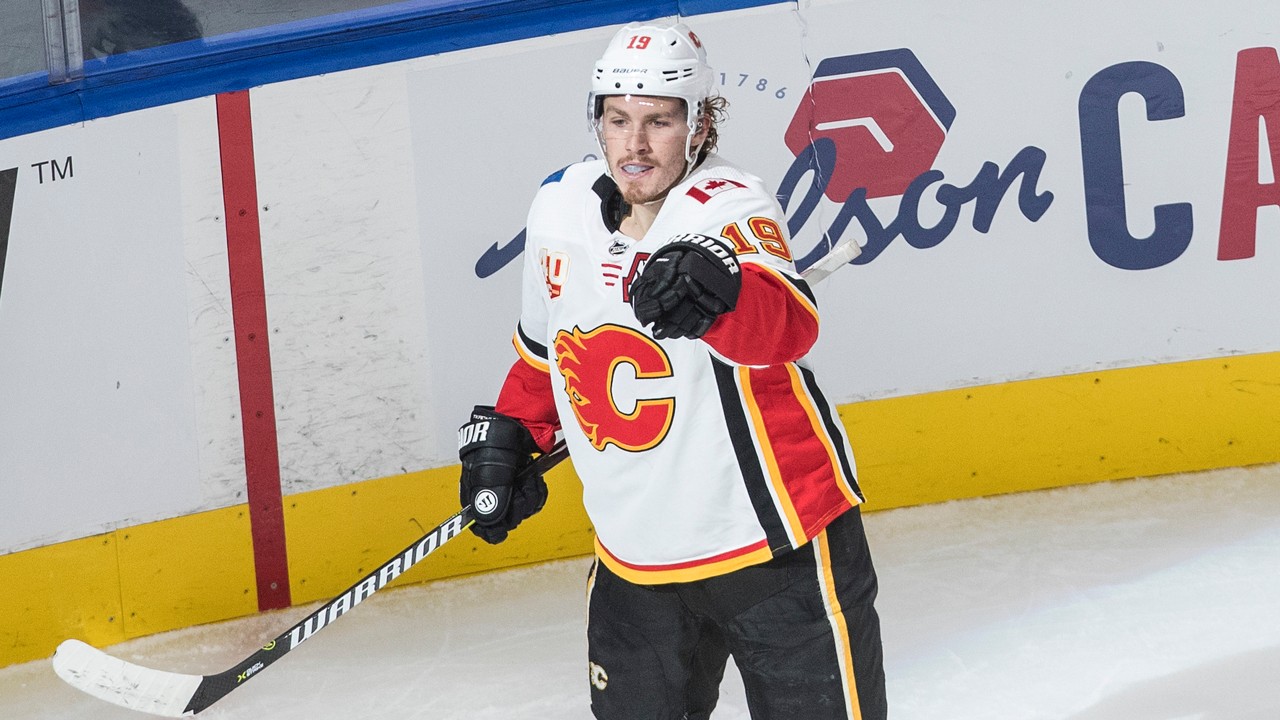 Flames trade Matthew Tkachuk to Panthers for massive haul