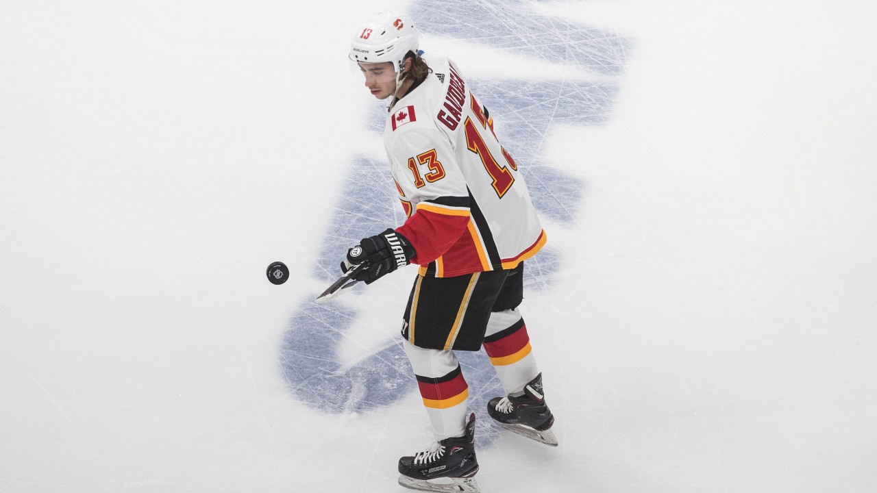 Q&A with 'Johnny Hockey': Gaudreau on South Jersey, Kevin Hayes, more