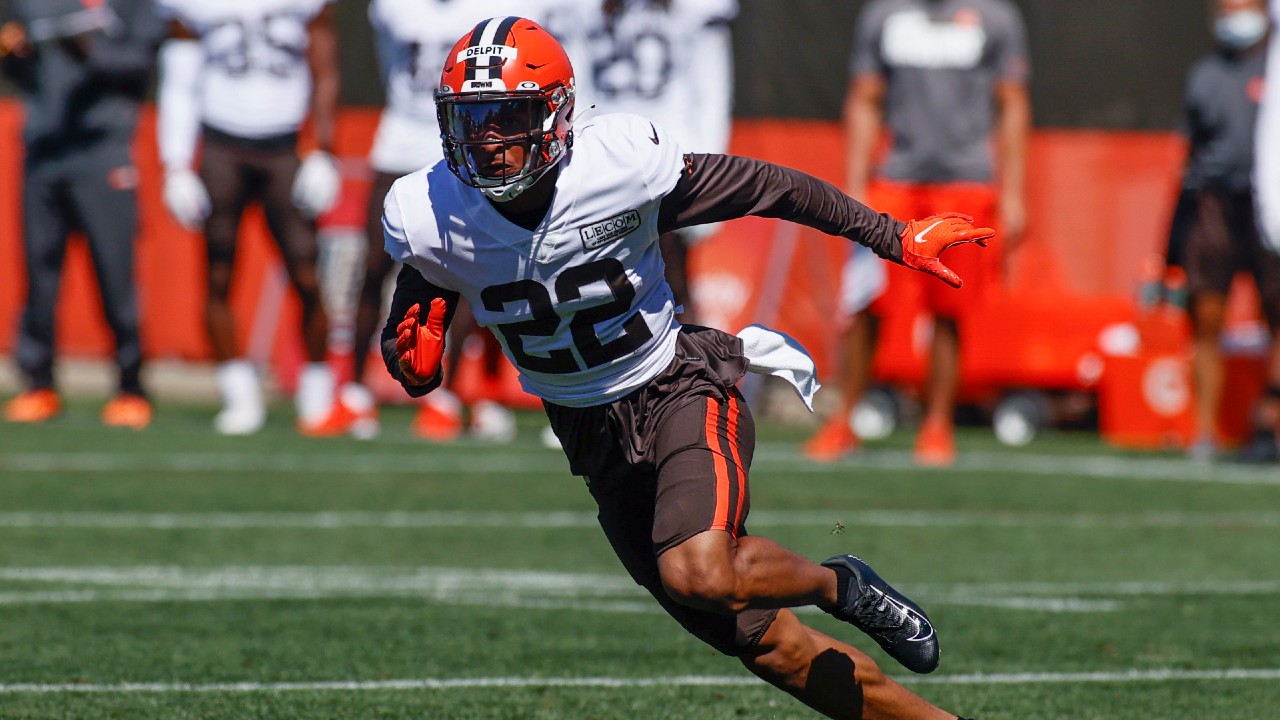 Cleveland Browns: Mack Wilson to have MRI on injured shoulder