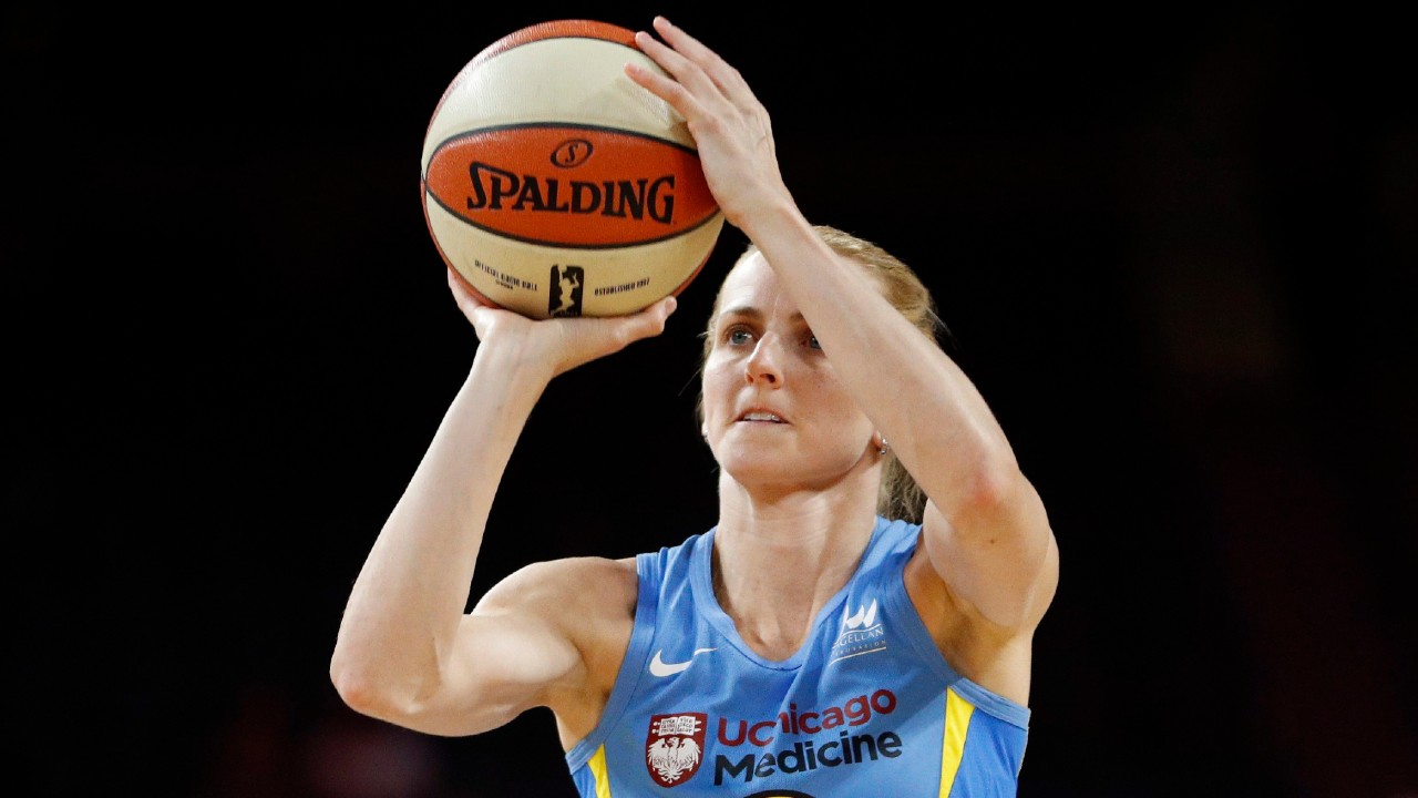 Chicago Sky's Allie Quigley shoots. (John Locher/AP)