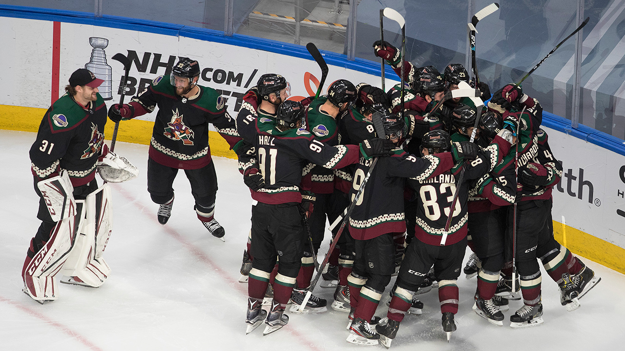 Hungry Coyotes' finish off the toothless Predators