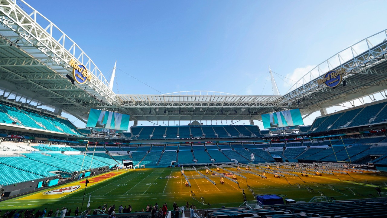 Miami Dolphins to allow up to 13,000 fans at home opener