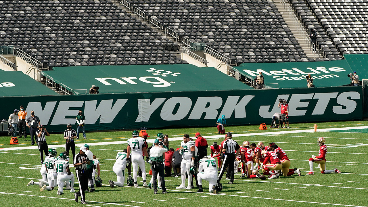 New field turf installed at MetLife Stadium, home of Giants and