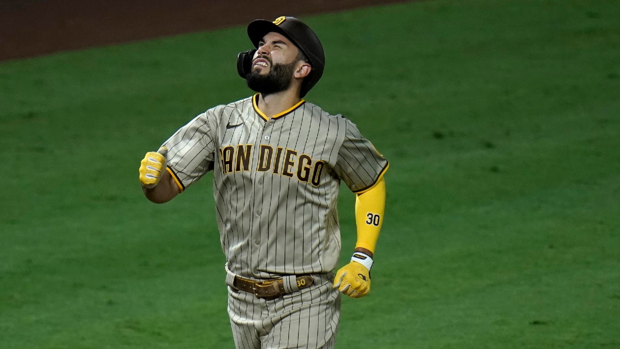 Red Sox acquire first baseman Eric Hosmer from Padres