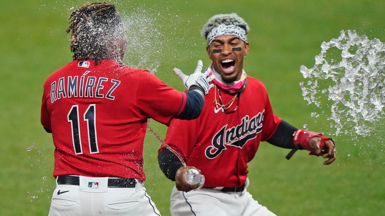 Indians clinch playoff spot as Ramirez home run puts them past White Sox