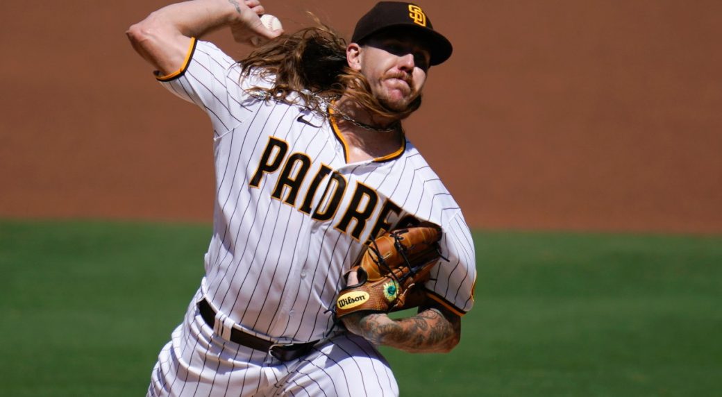 Report: Clevinger to White Sox as Padres sign former MLB pitcher