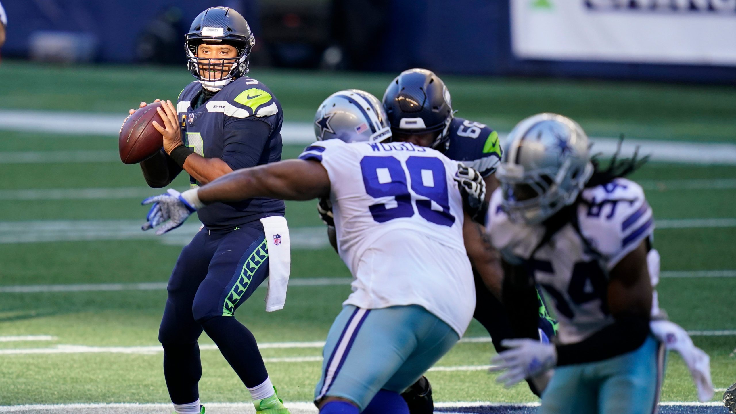 Russell Wilson throws five TD passes as the Seattle Seahawks beat the Dallas  Cowboys