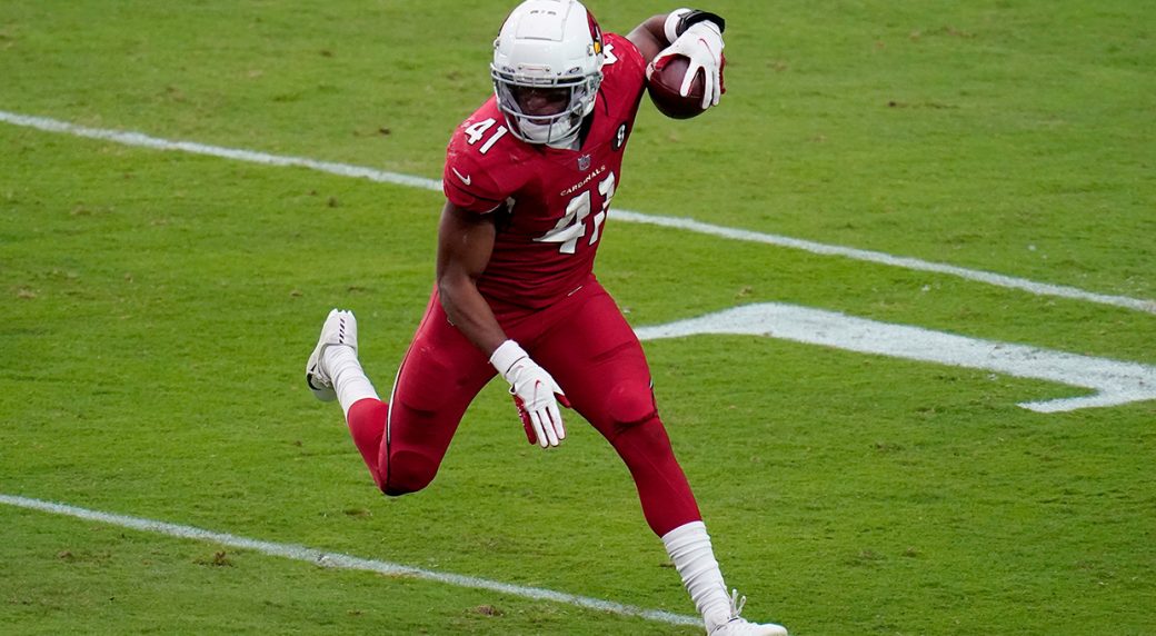 Arizona Cardinals trade for running back Kenyan Drake from Miami