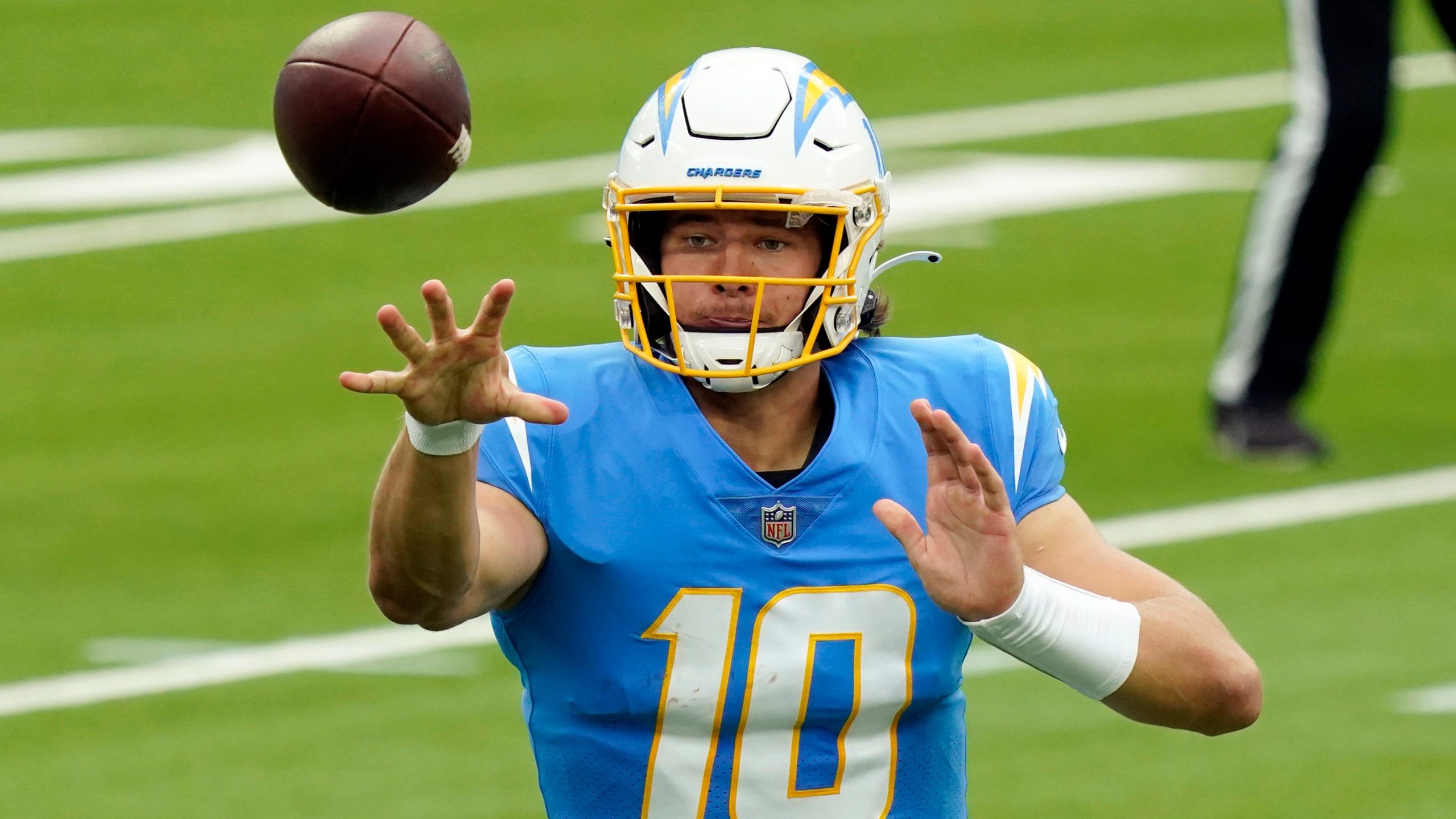 nfl chargers qb herbert