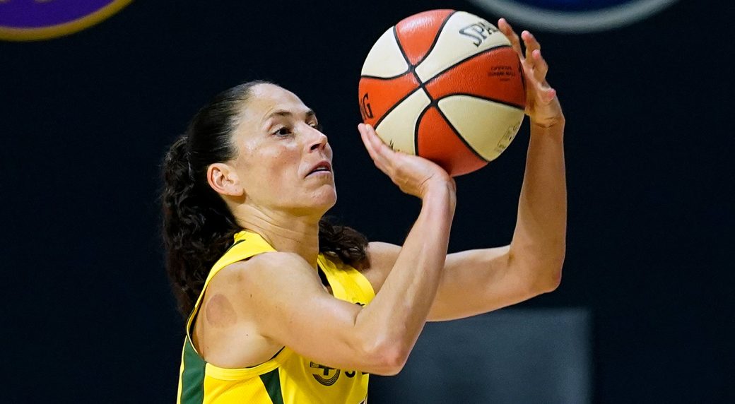 Wnba Finals Game 1 Takeaways Stewart Bird Set Records In Storms Win