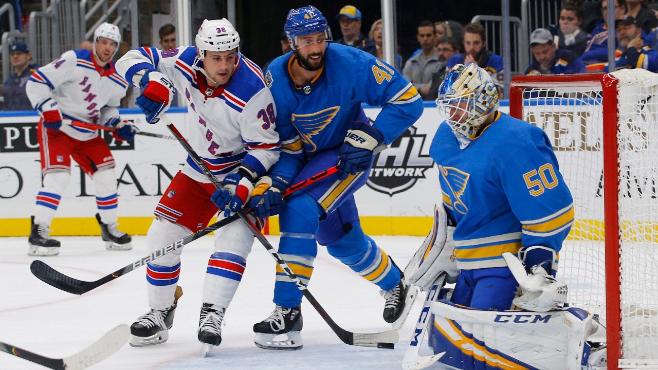 Former New York Rangers forward Micheal Haley, left, has signed with the Ottawa Senators. (Billy Hurst/AP)