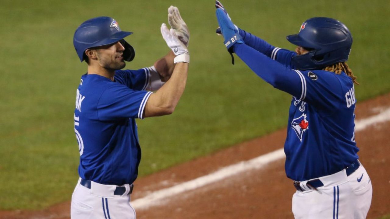 Randal Grichuk, George Springer help Blue Jays complete comeback