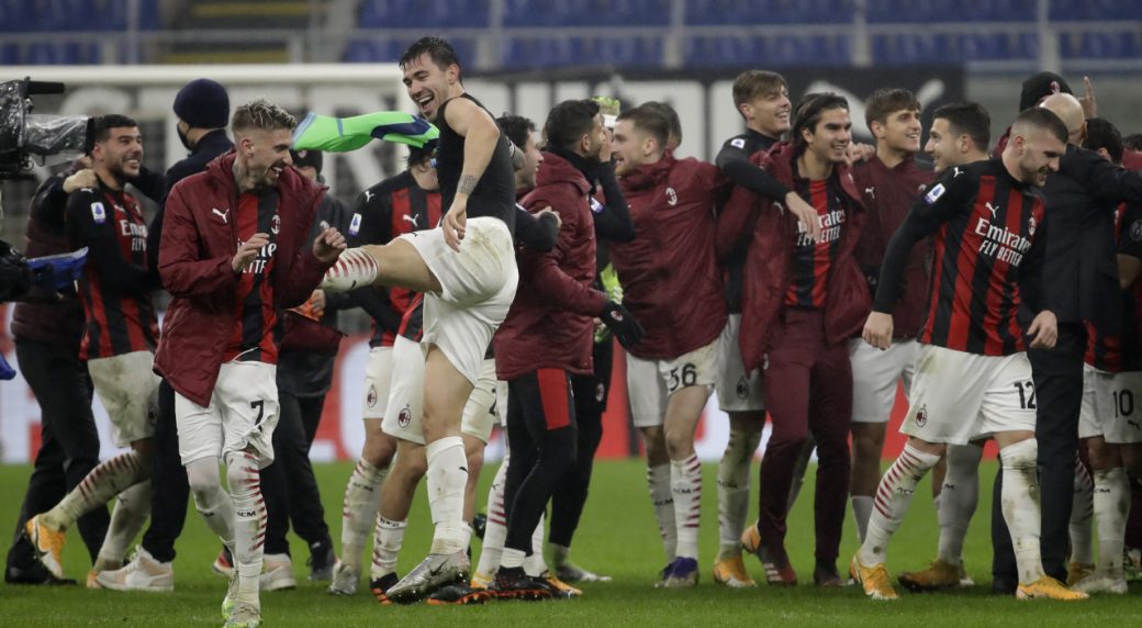 AC Milan scores late to beat Lazio, end top of Serie