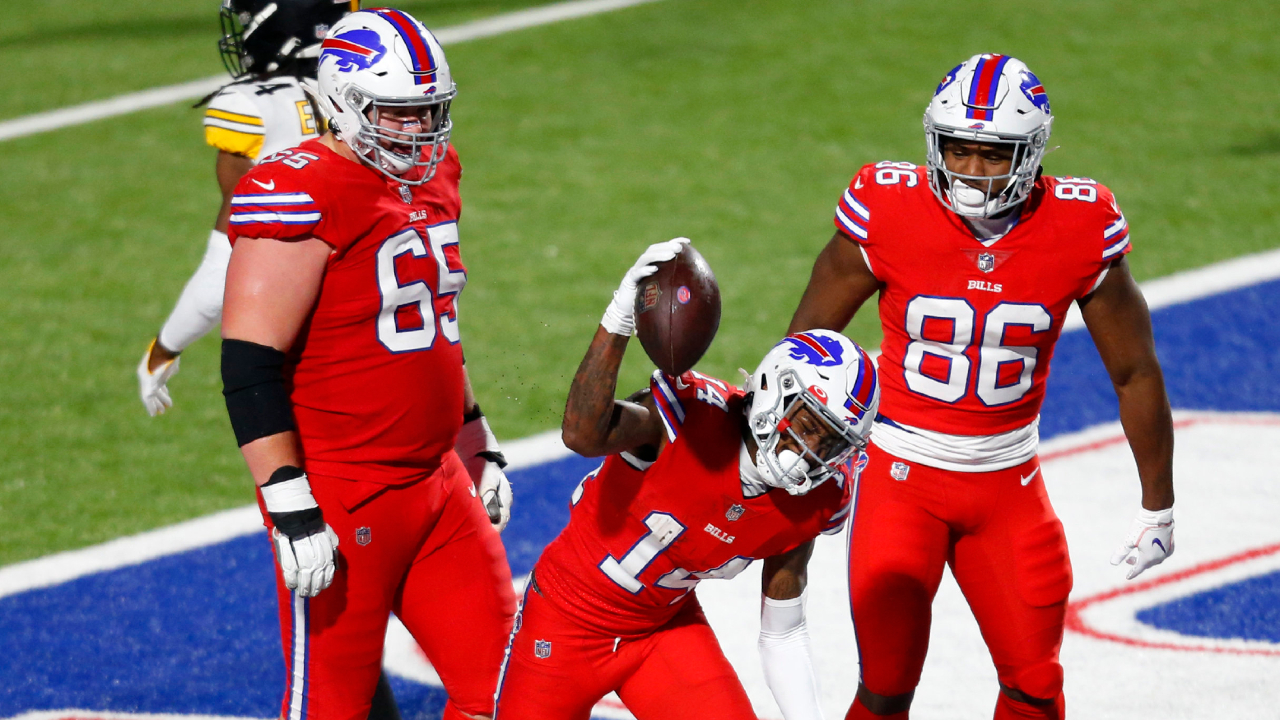 Bills' Stefon Diggs passes Eric Moulds, breaks team's single