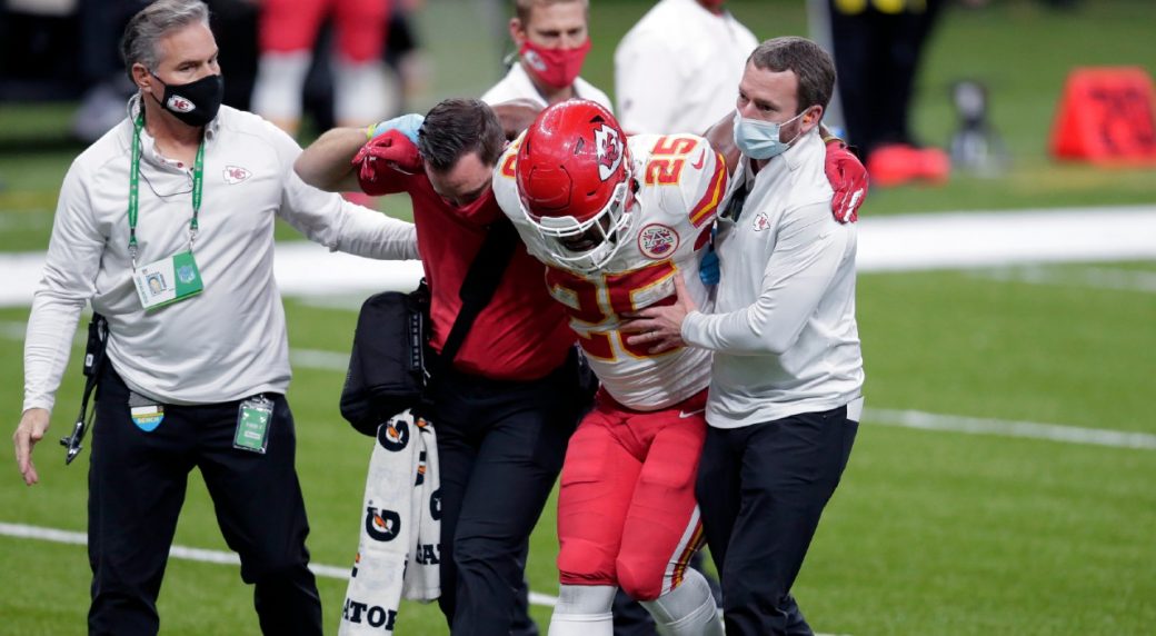 Chiefs rookie Edwards-Helaire could be out until playoffs