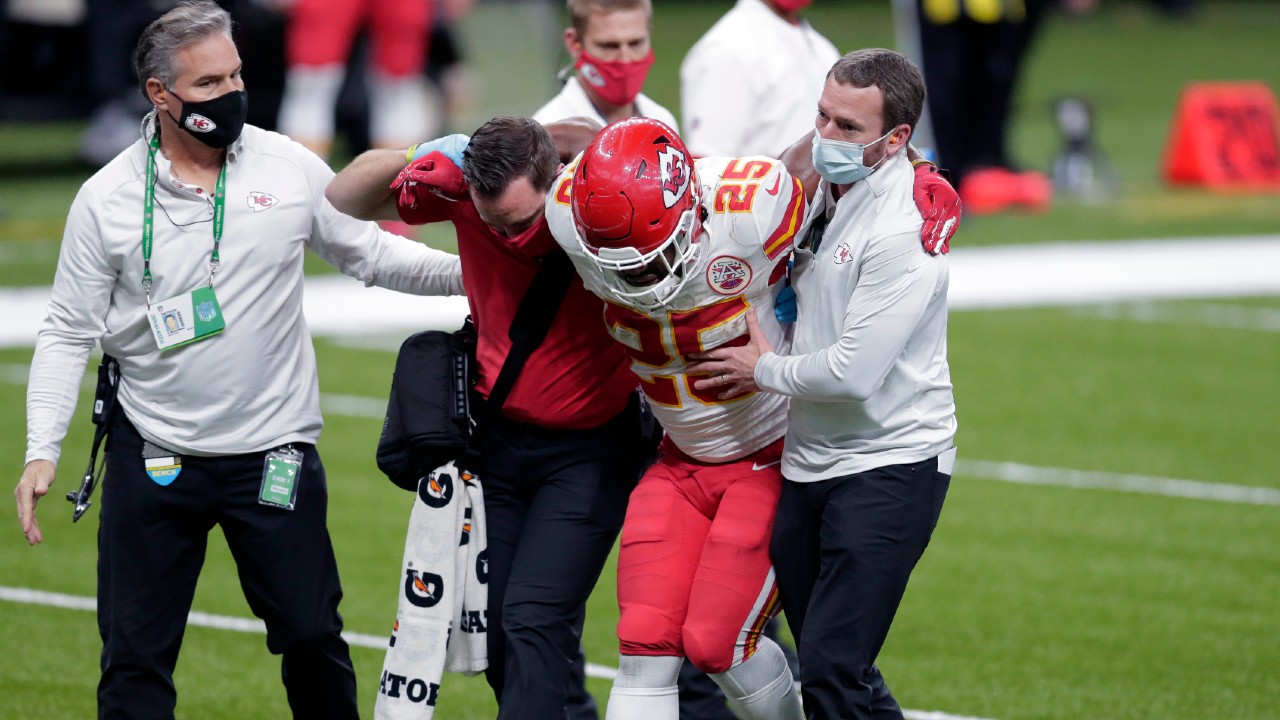 Kansas City Chiefs: Clyde Edwards-Helaire won't play against the Steelers