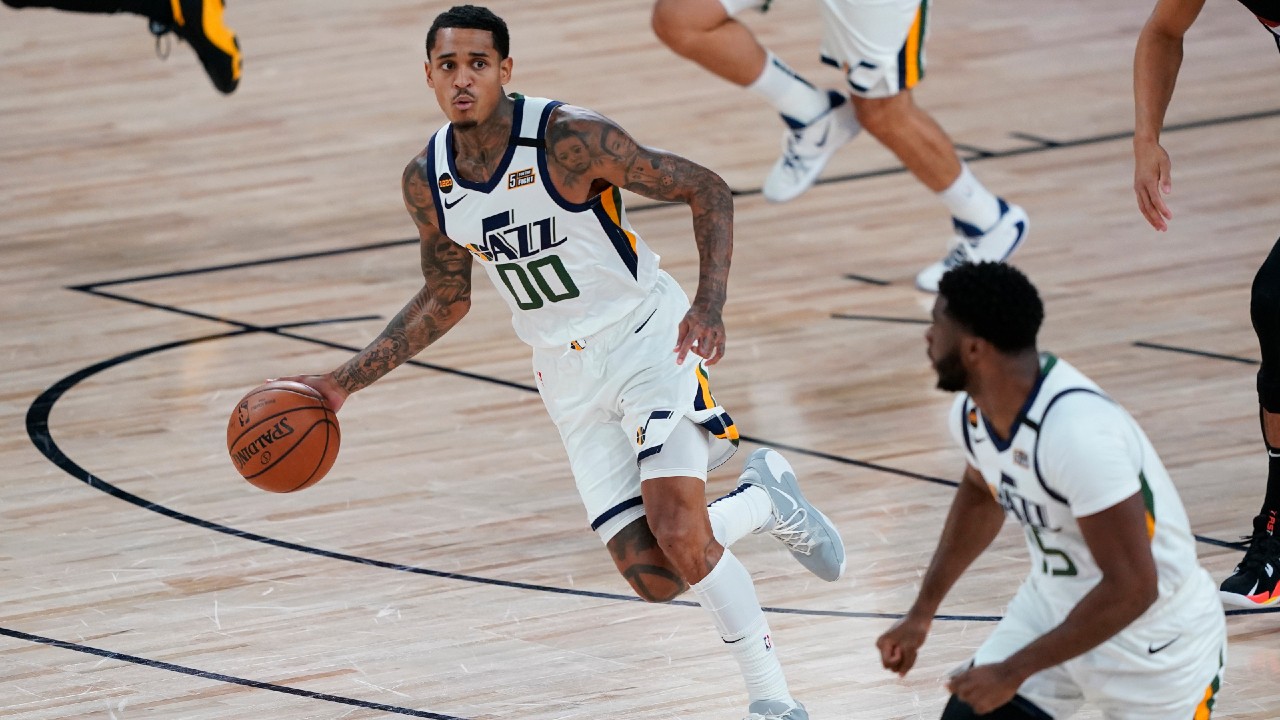 Jazz S Jordan Clarkson Fined 25k For Making Contact With Official