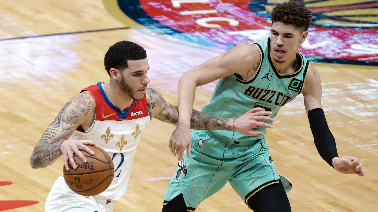 LaMelo vs Lonzo BALL BROTHERS DUEL Full Highlights 🔥 Hornets vs