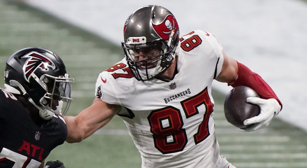 Rob Gronkowski will continue to wear No. 87 for the Buccaneers