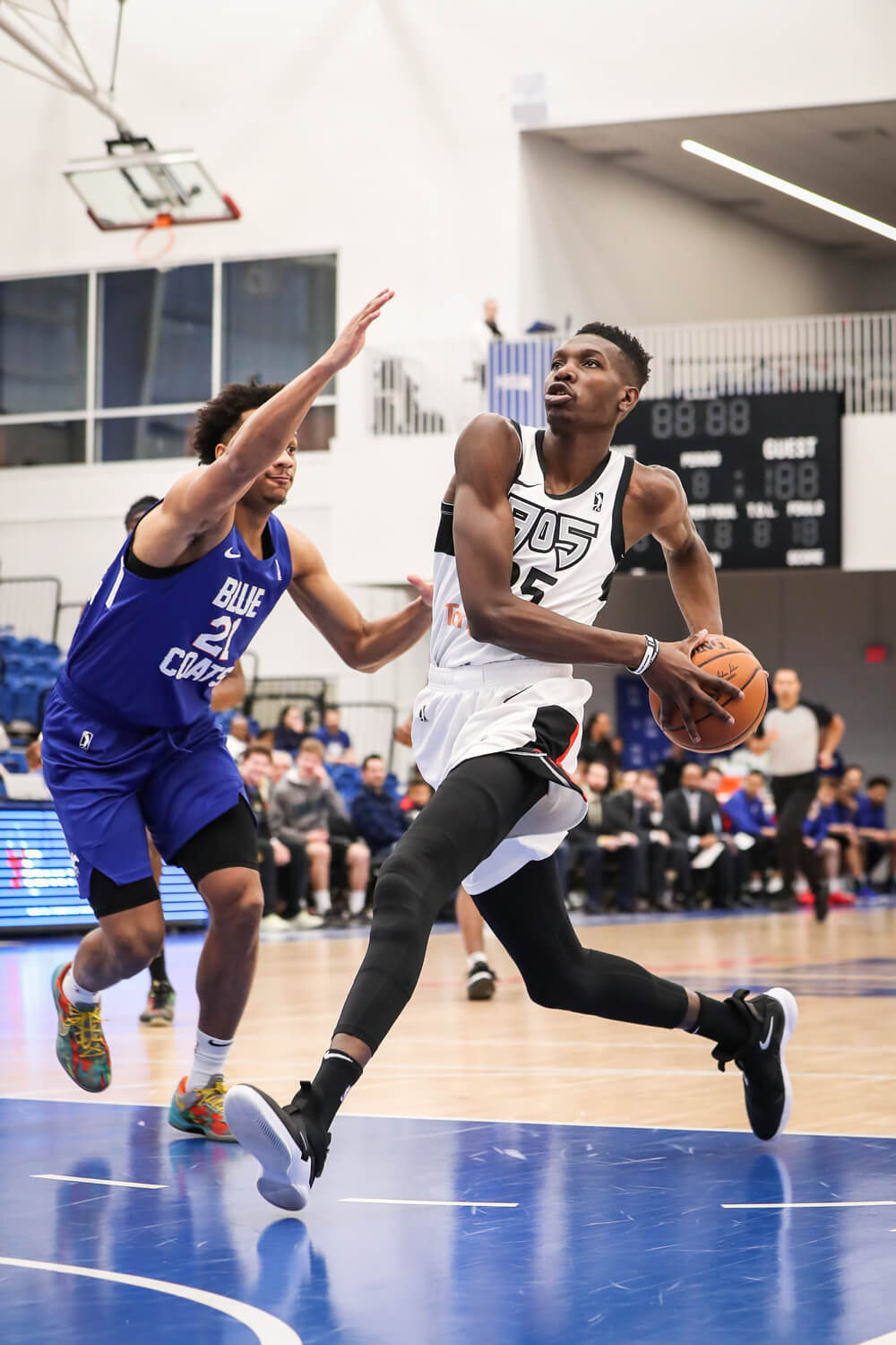 A deep dive into how Chris Boucher took down the Sixers - Liberty Ballers