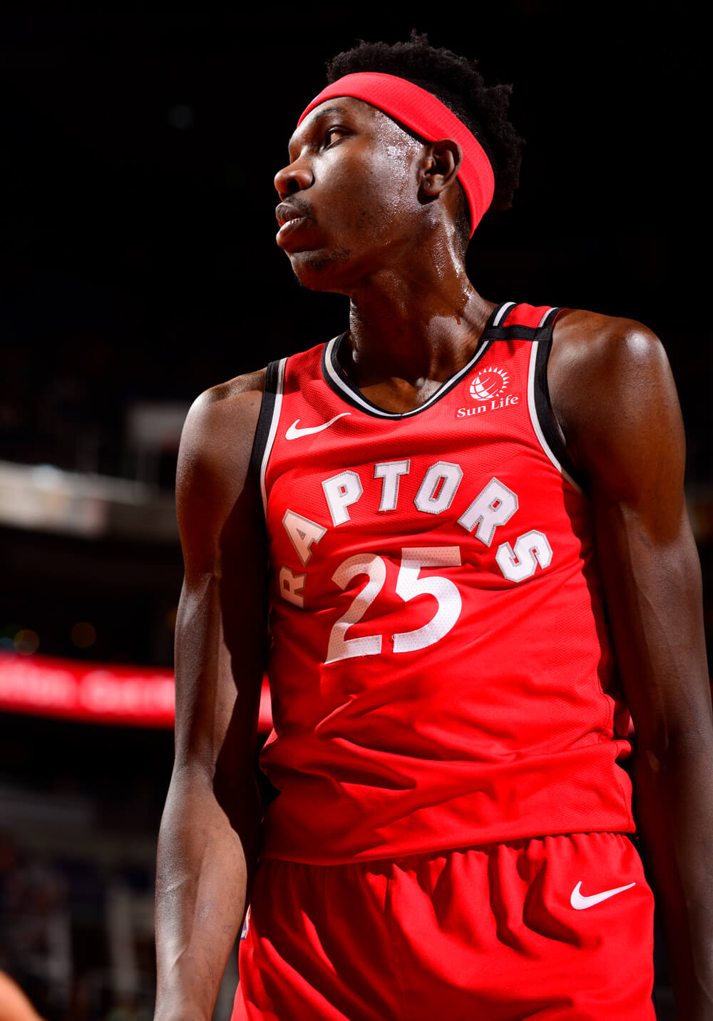 Chris Boucher agrees to re-sign with Raptors