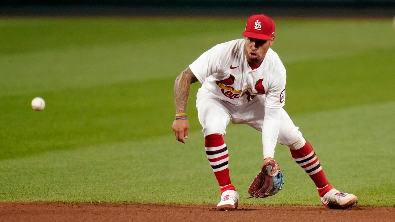 Report: Brewers, Kolten Wong agree to two-year, $18M contract