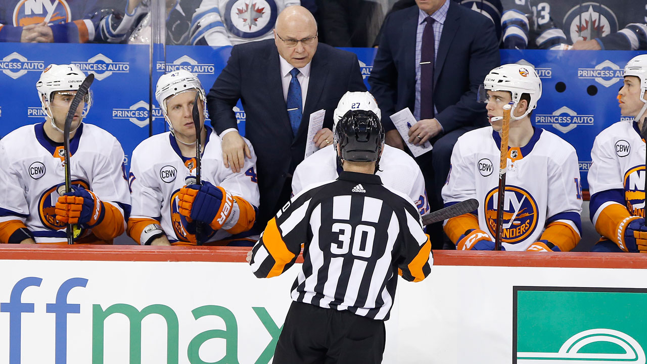 NHL fines Bruins coach Cassidy $25,000 for criticizing refs