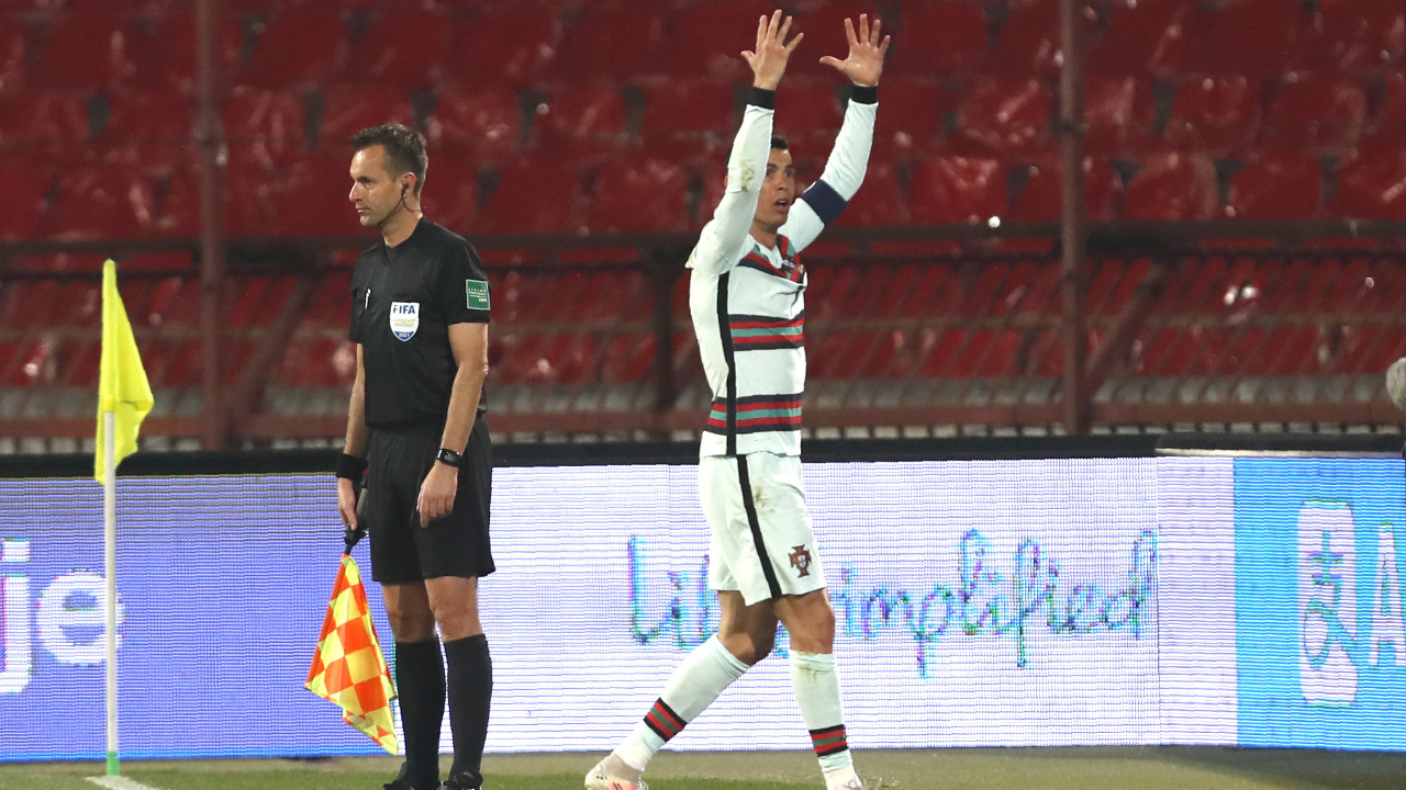 Referee asked for Ronaldo's jersey during World Cup match?