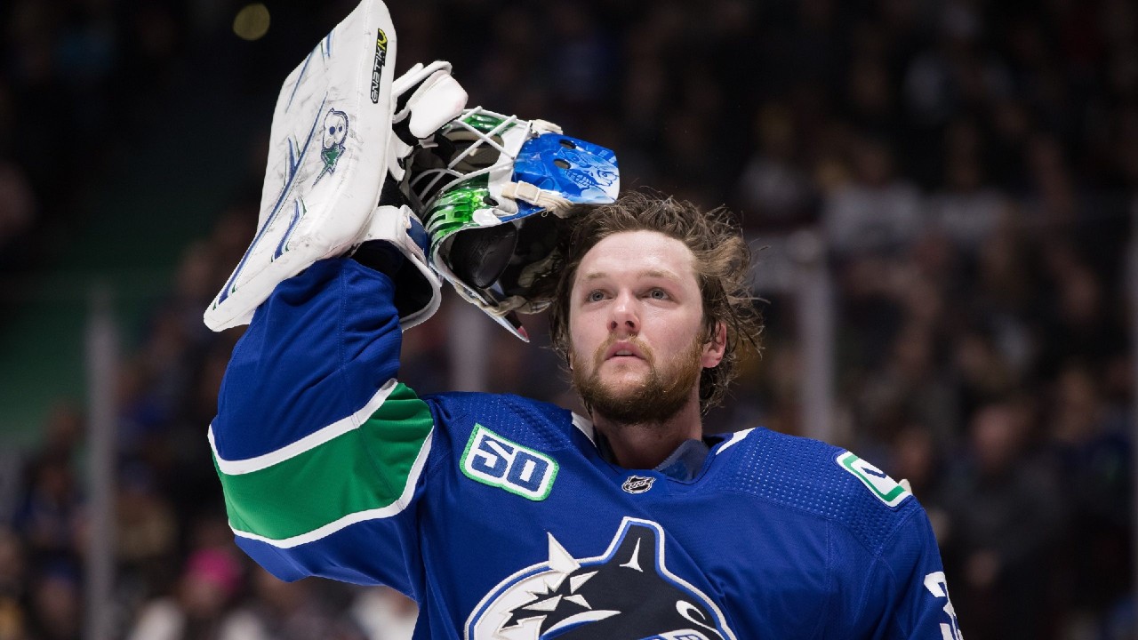 Just a sick picture of Demko : r/canucks