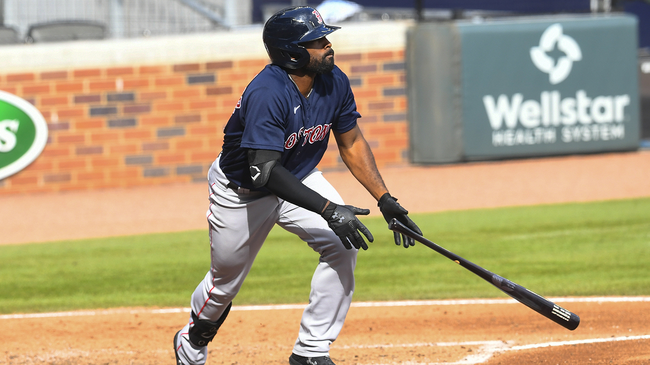 Brewers officially add Bradley while Cain faces quad issue