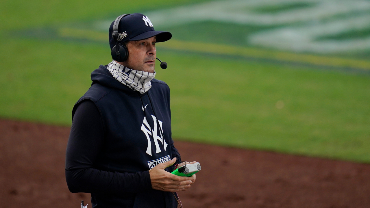 New York fans enraged with Aaron Boone's management as