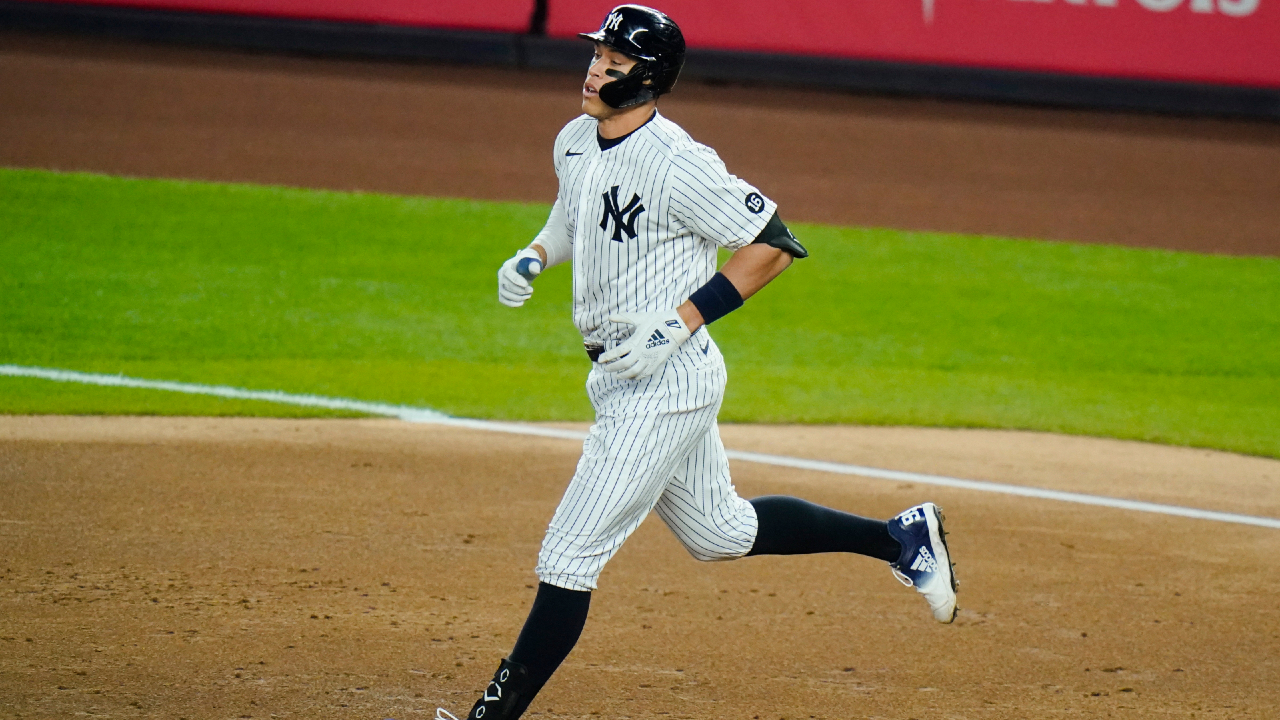 Aaron Hicks' leadoff homer, 03/11/2021