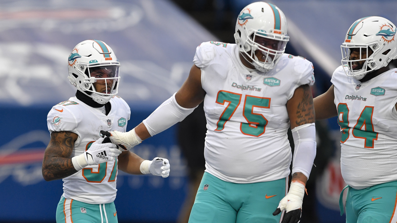 PhinPhanatic writers react to the Miami Dolphins signing Ereck Flowers