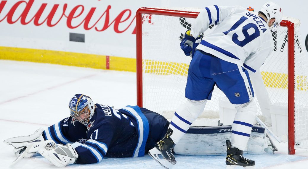 Leafs grab 2 points in the 'Peg with a shootout wi