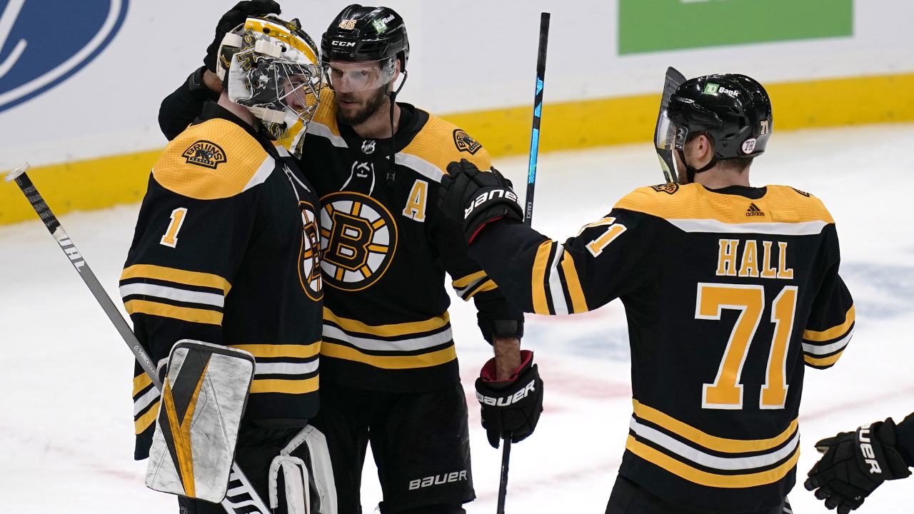 The current No. 1 in net, Jeremy Swayman is finding his game at perfect  time for Bruins